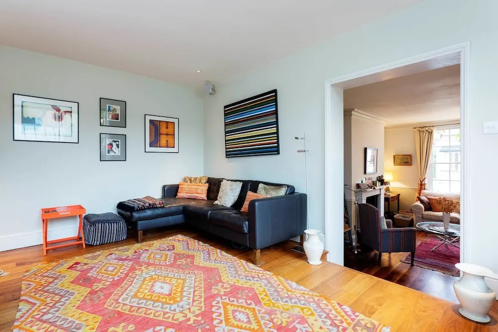 Veeve - Clapham Garden