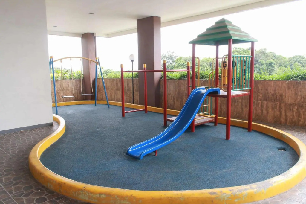 RedDoorz Apartment @ Serpong Green View