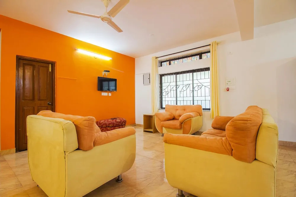OYO 16094 Home Luxury 2BHK Club Cubana