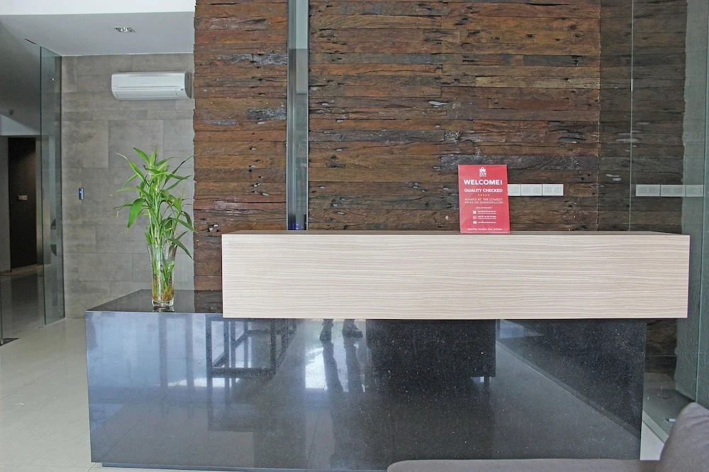 ZEN Premium Sampoerna Strategic Square