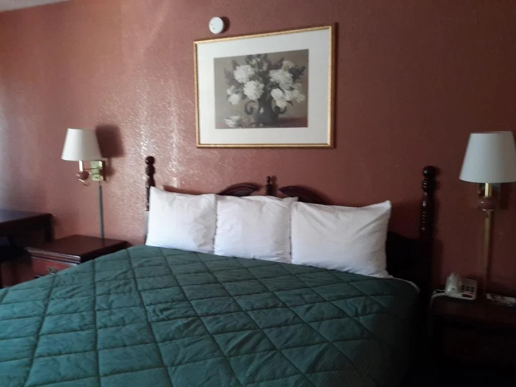 Budget Inn