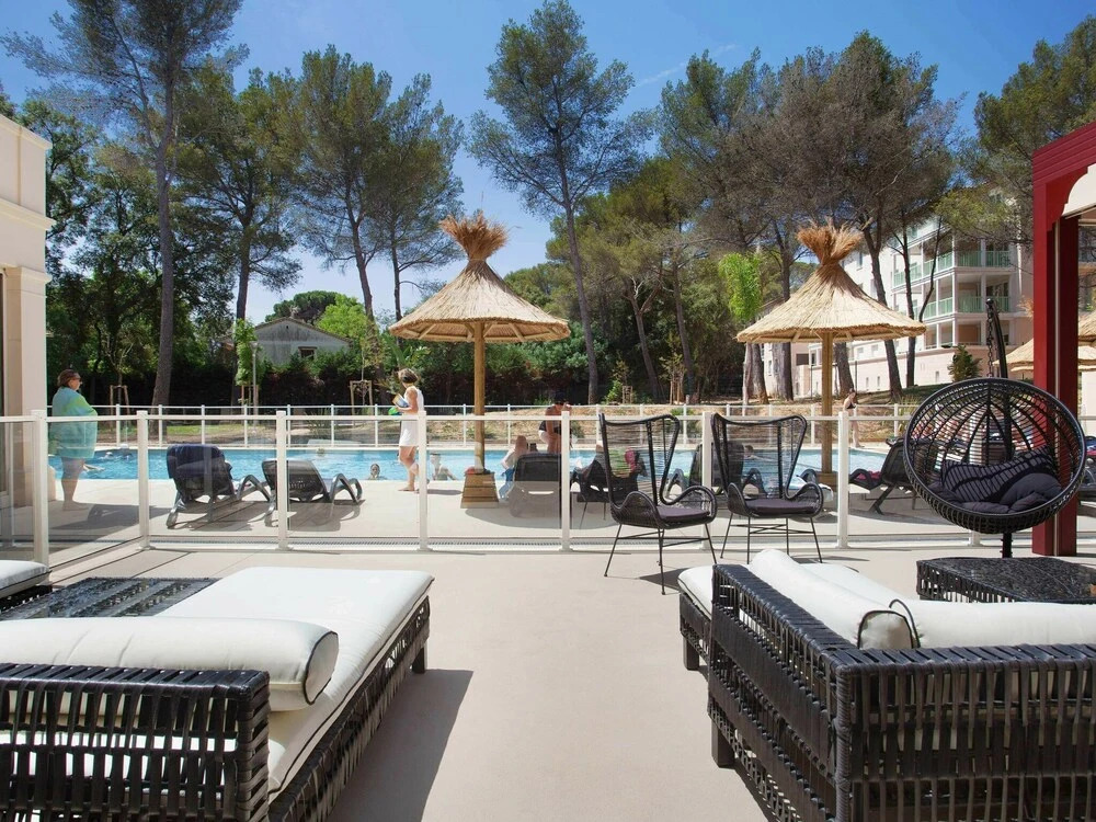 Beautiful apartment with balcony or terrace, near the beach