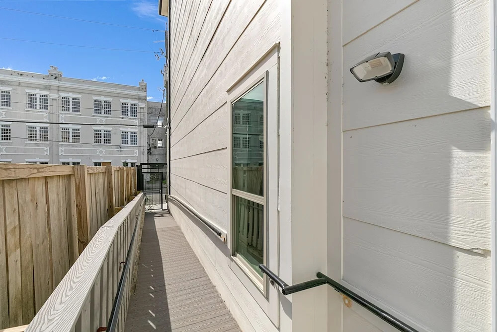 Breathtaking Condos Near French Quarter