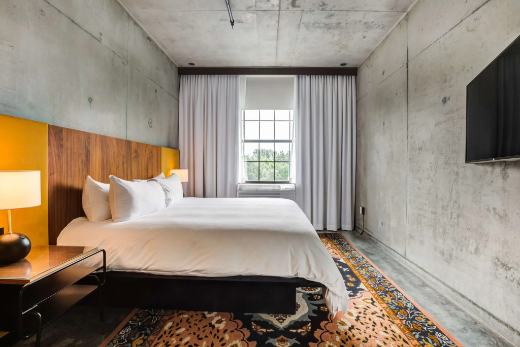 The LOOM Hotel, Tapestry Collection by Hilton