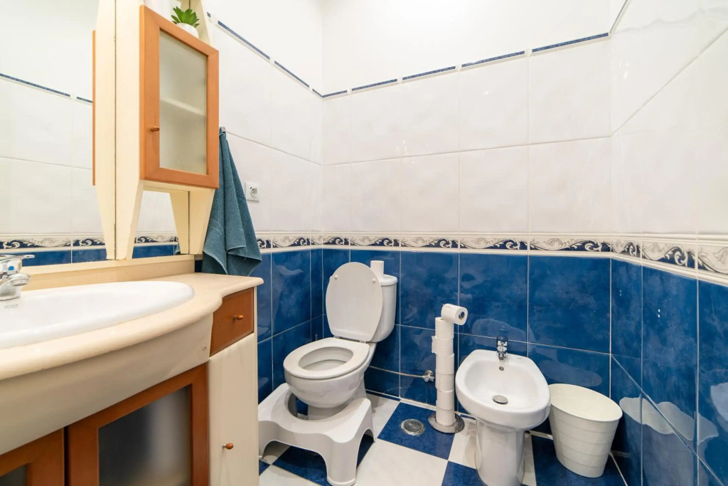 Luxury & Sunny Apartment in Arroios with AC and Fast Wi-Fi