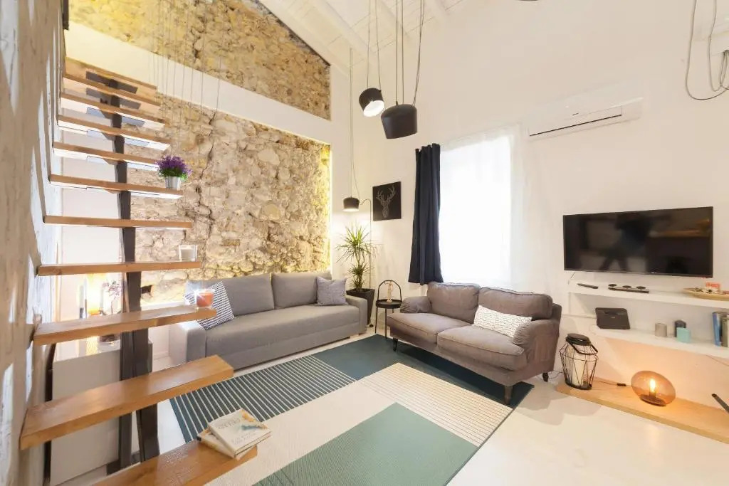 Cavour16 Suite