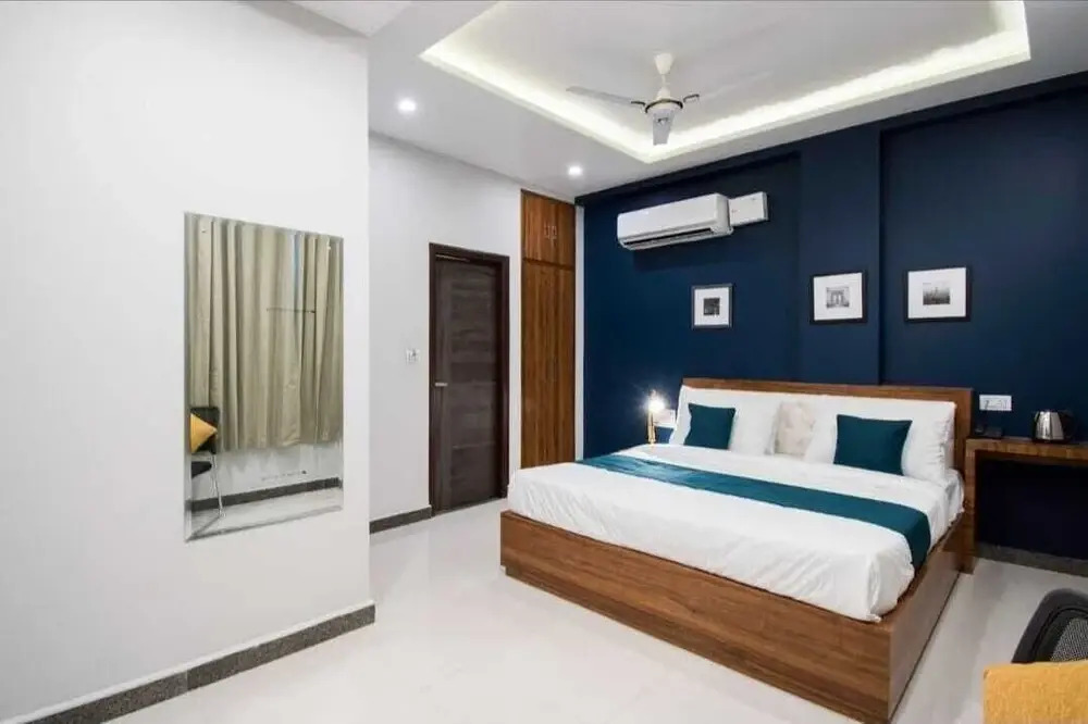Kashvi Rooms