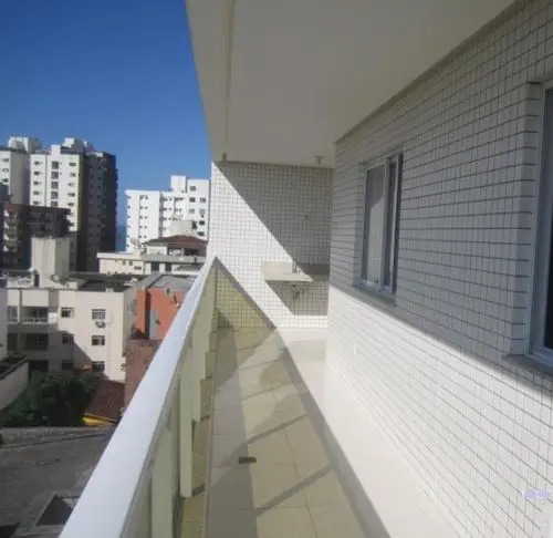 Apartamento a 200 m da Praia do Morro