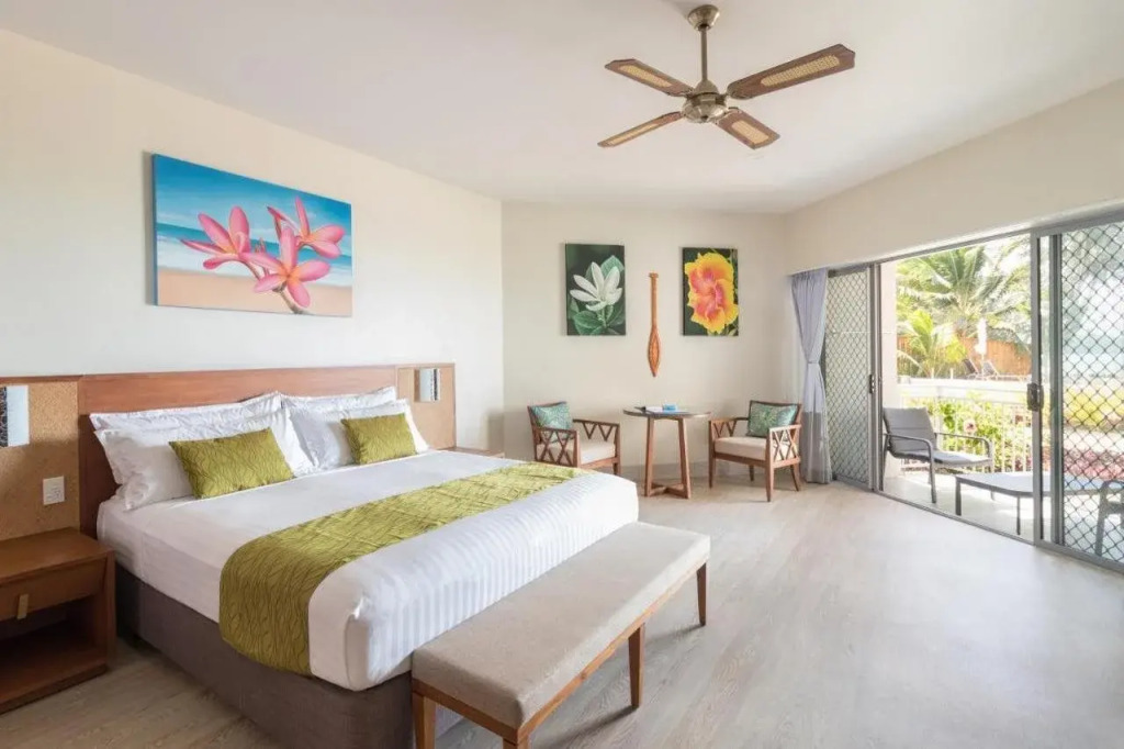 Moana Sands Lagoon Resort - Adults Only