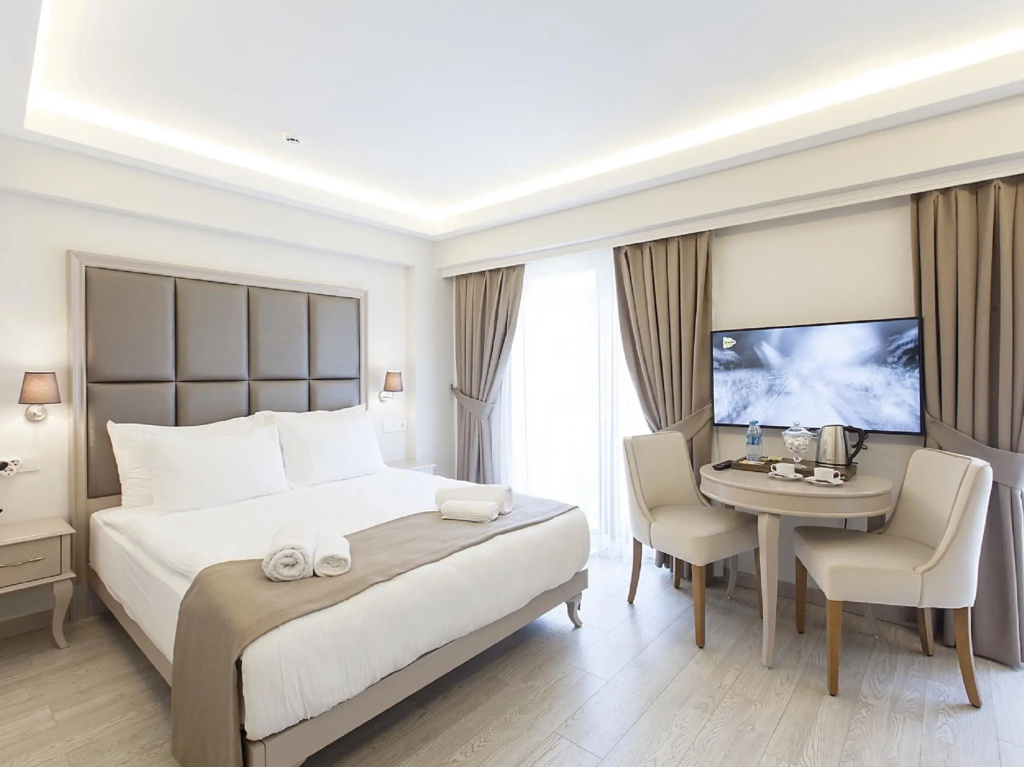 Perla Galata Hotel