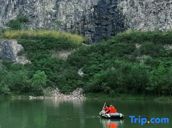 Wyndham Grand Plaza Royale Hot Springs Resort Tianmu Lake