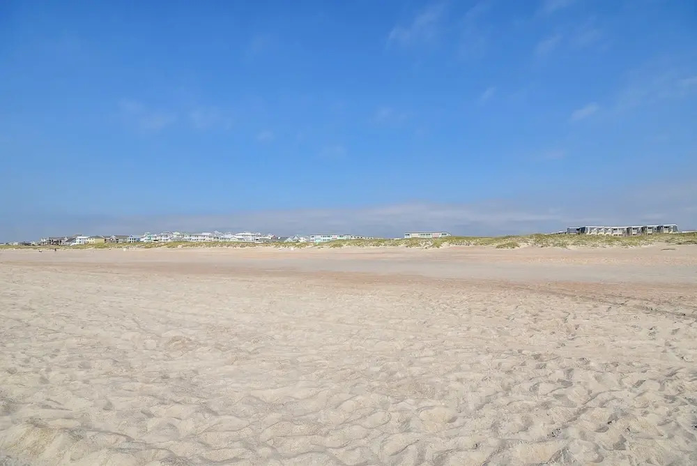 Coastal Condo w/ Public Atlantic Beach Access
