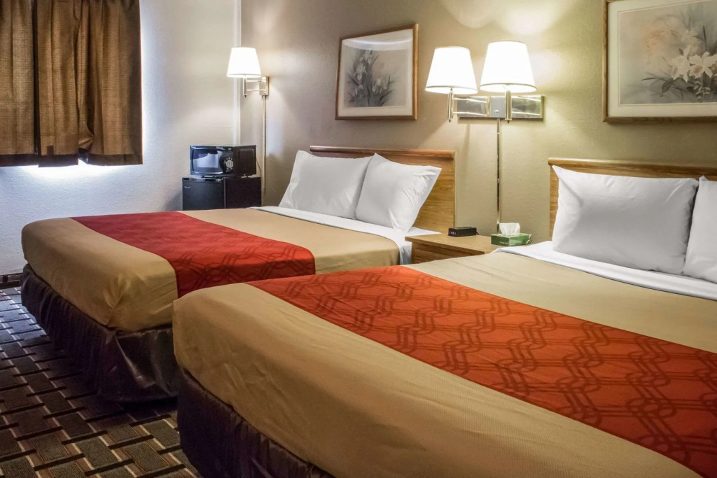 Le Mars Inn and Suites