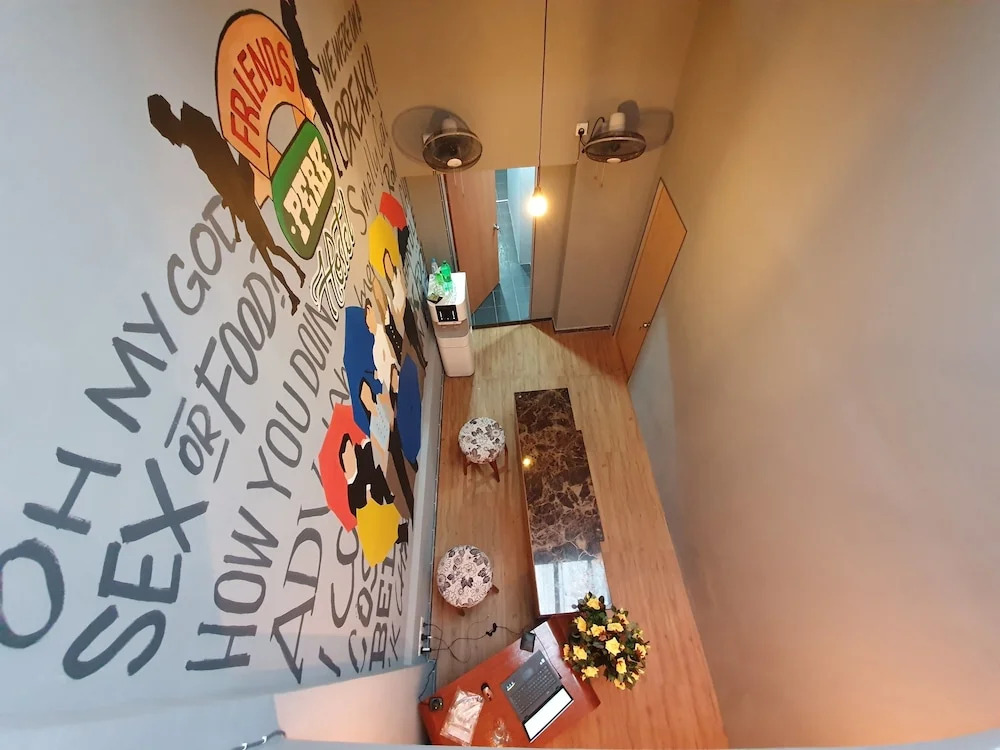 Friends Perk Hostel
