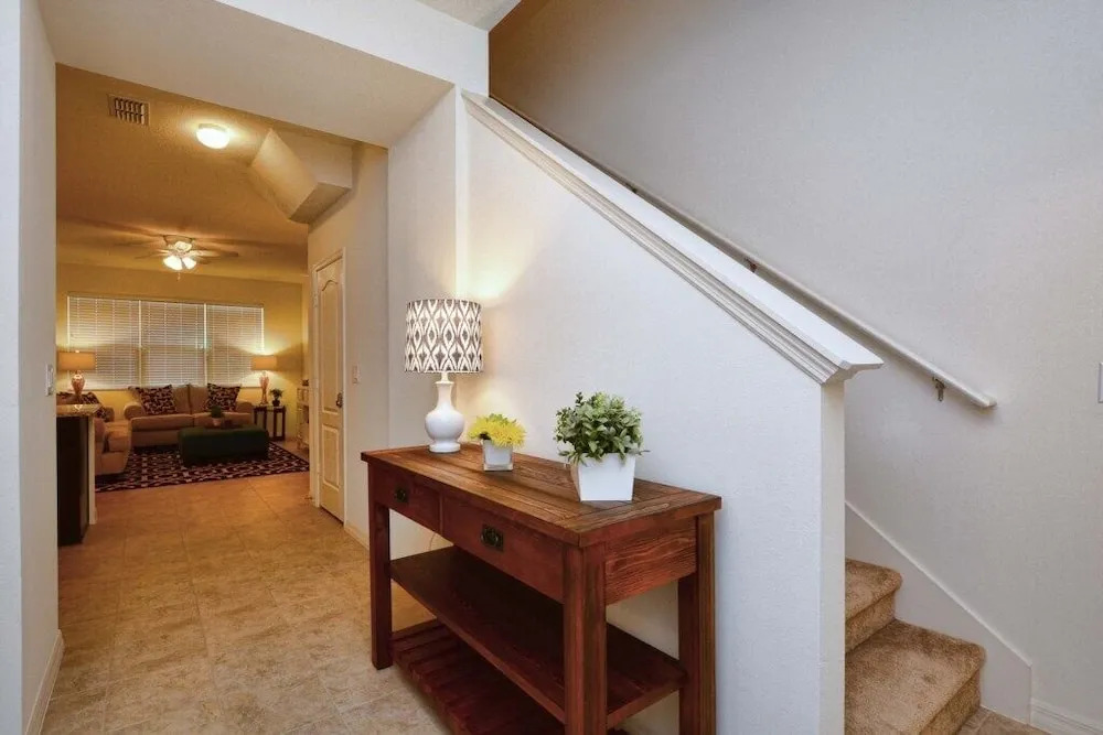 Compass Bay- 4 Bedroom Townhome- 1950cy Townhouse