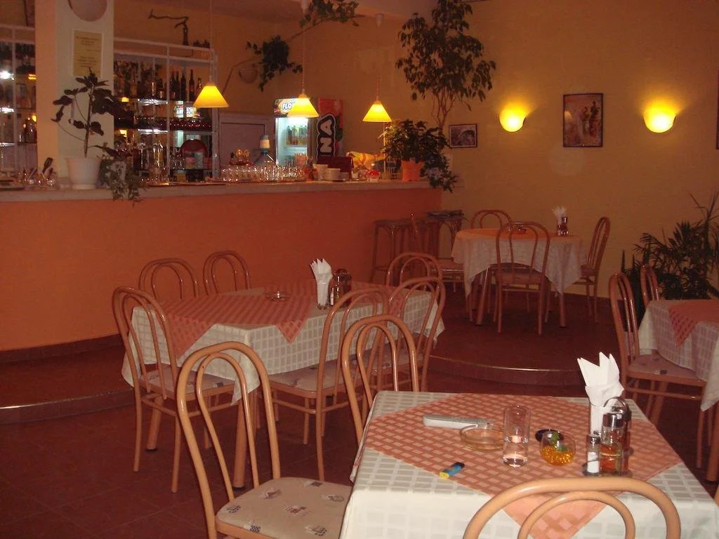 Family Hotel Central