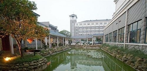 Qingyang Xifeng Hotel