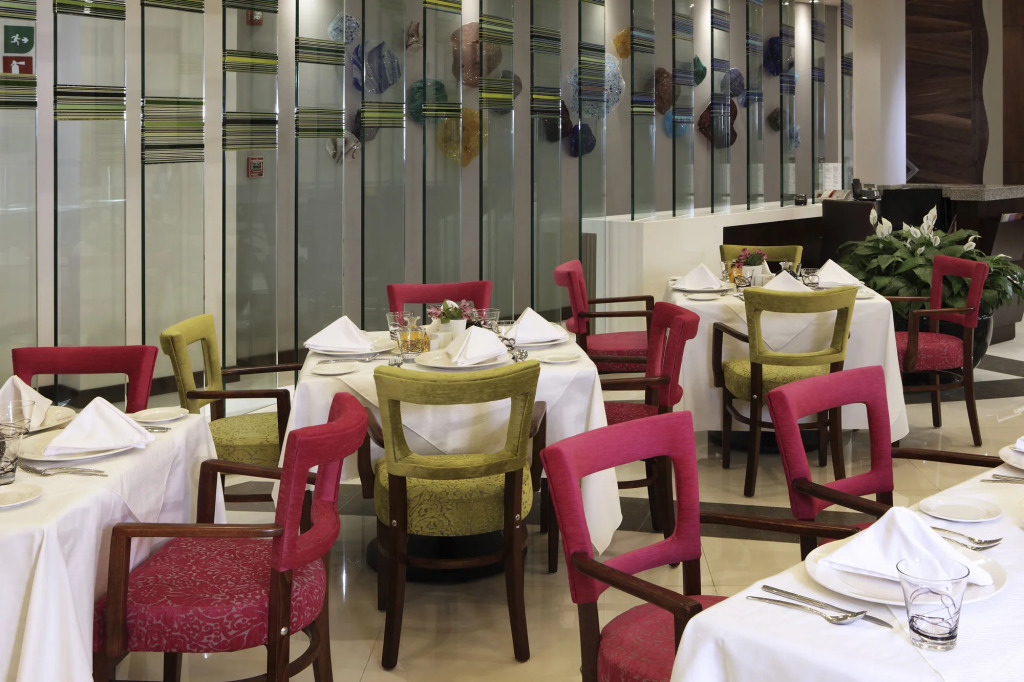HS HOTSSON Hotel Queretaro