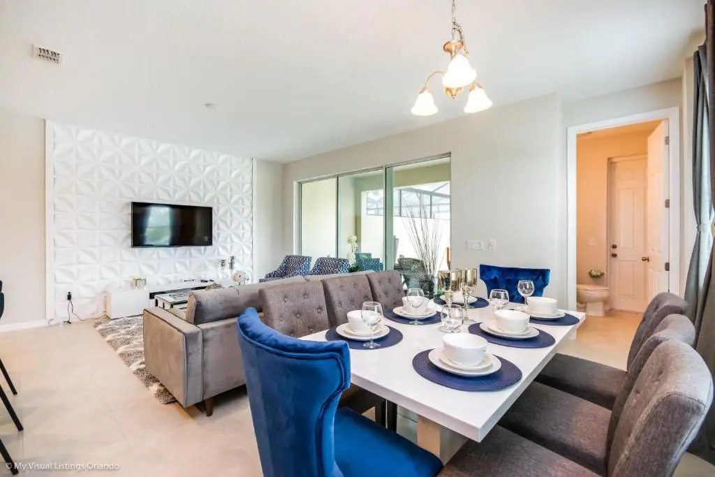 Solara Resort Townhome, 15 minutes from Disney