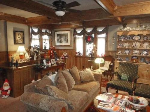 The Victorian Tudor Inn