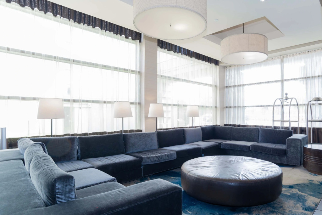 Sandman Signature Vancouver Airport Hotel & Resort