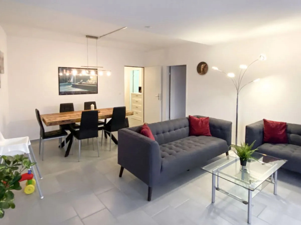 Bella Vista 33322