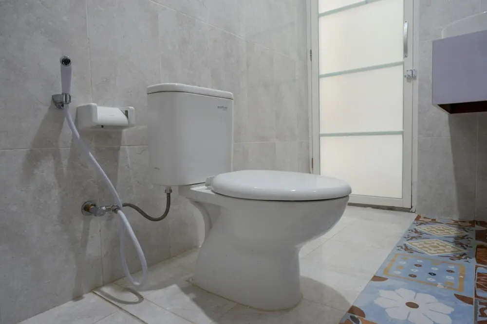 RedDoorz Syariah near Mutiara SIS Al Jufrie Airport Palu 2