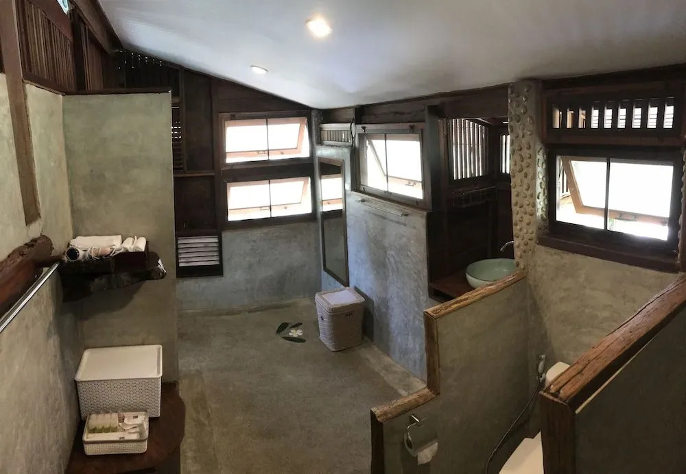 Pakchong Family Home