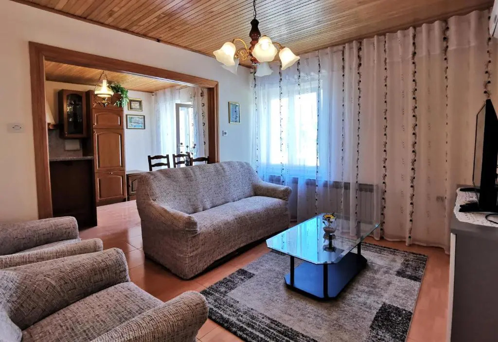Apartments Nevenka K