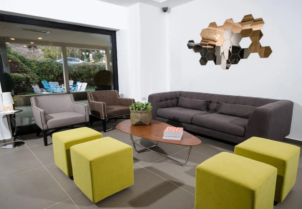 Metulla Travel Hotel