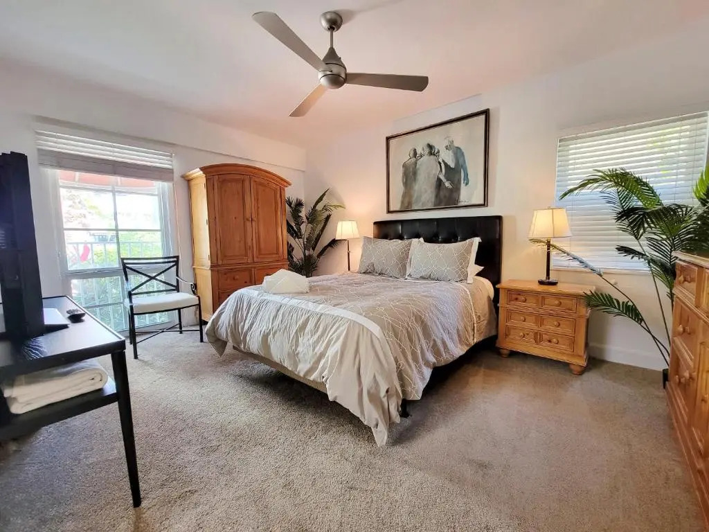 Fort Lauderdale Yacht and Beach Club 103