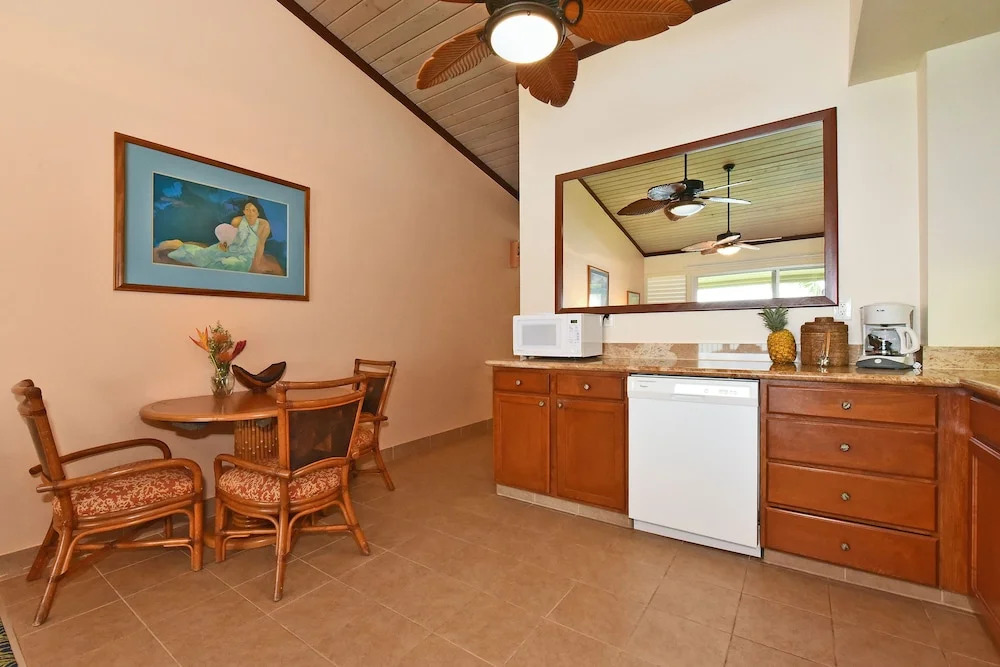 Napili Shores I270 condo