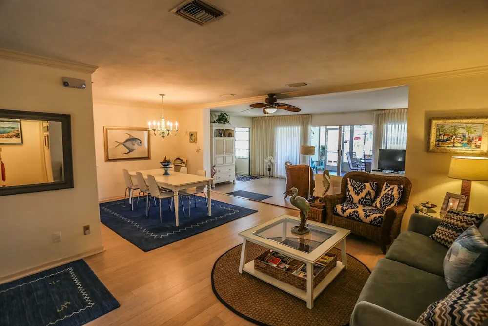5155 Williams Dr. - M