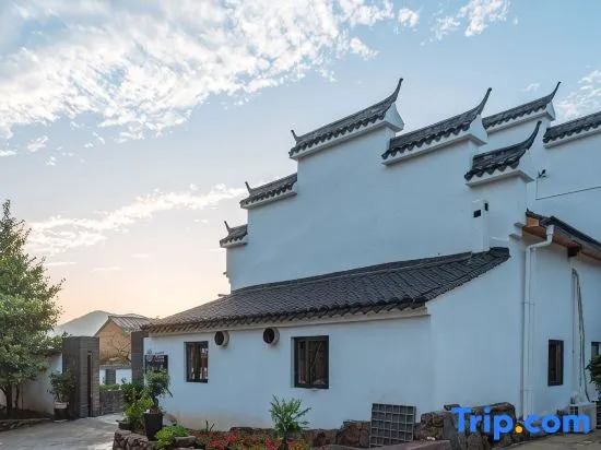 Anji Xianquan Yunlin Xijian Holiday Homestay