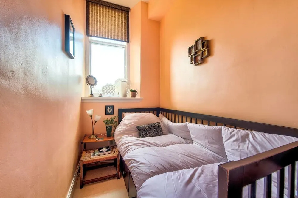 Bohemian Style, City Centre Apartment for 5 People