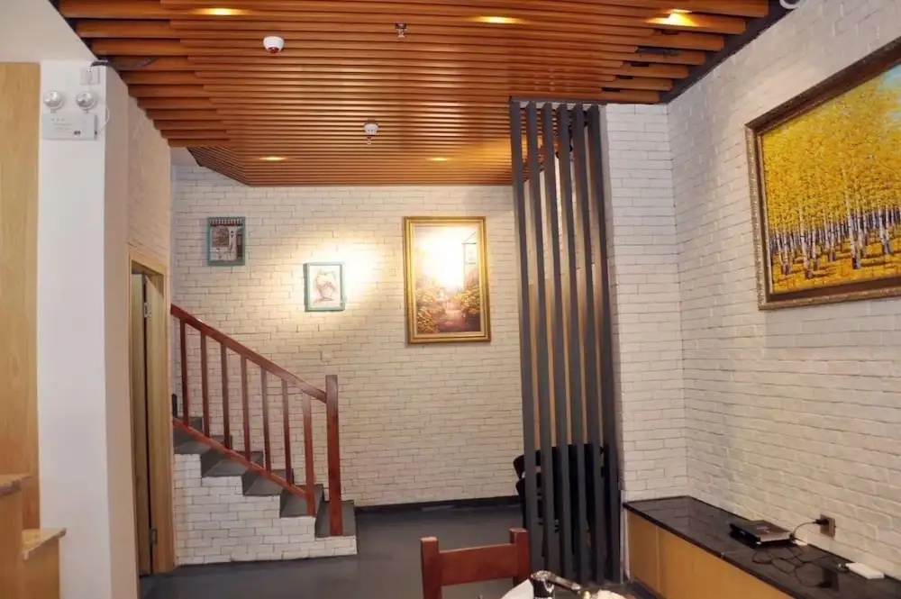 Hua Yue Ge Boutique Hotel