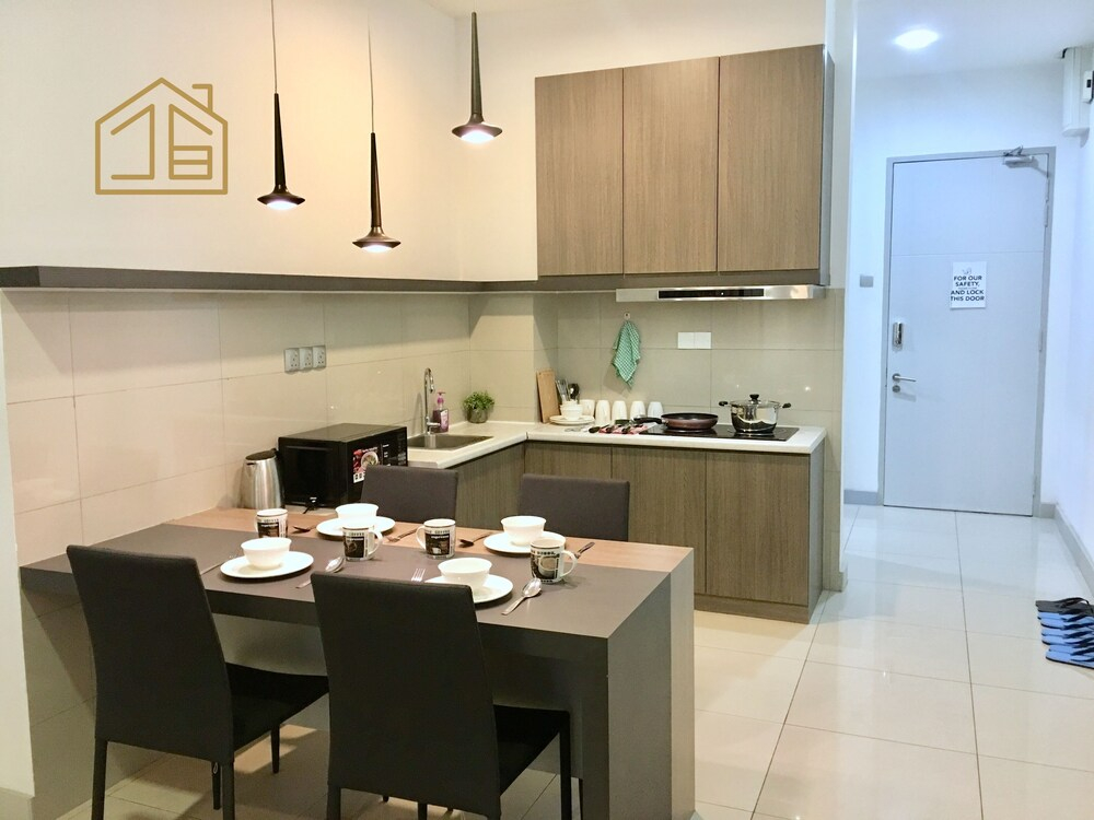 Homi Breeze at Sutera Avenue