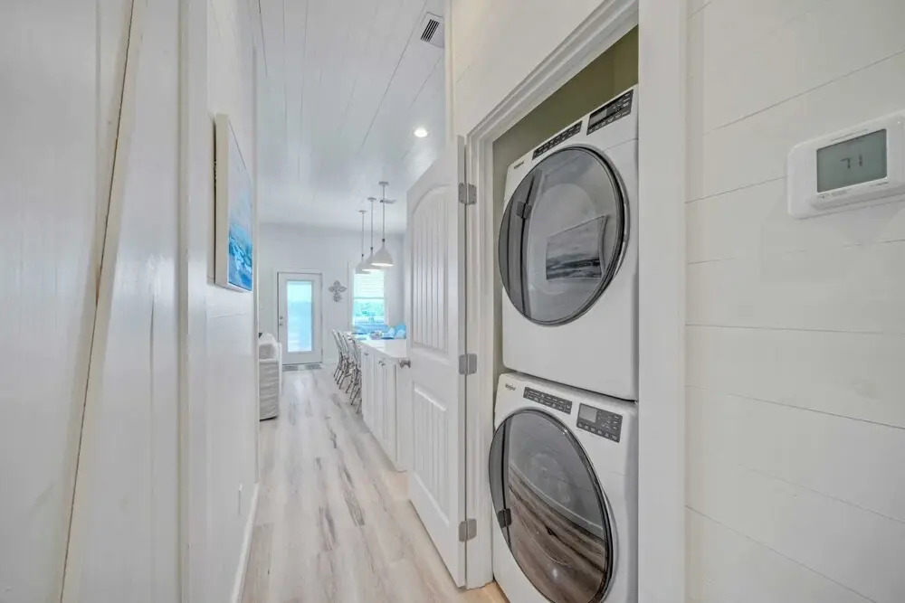 2 Homes, Sleeps 22 2 Private Pools, Firepit, Steps to Beach Boardwalk Access