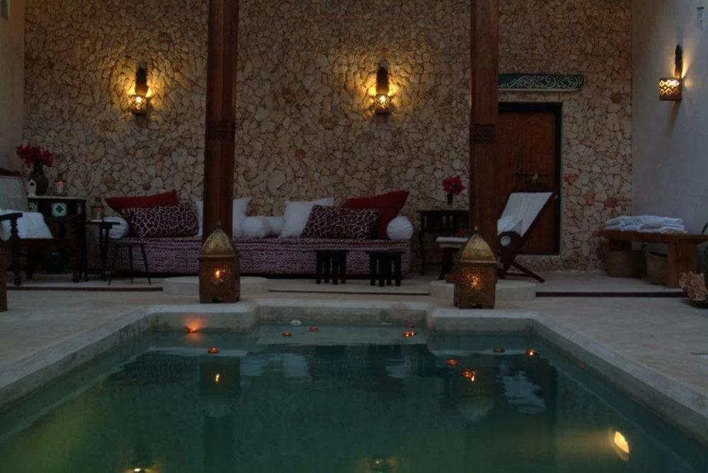 LAMU HOUSE