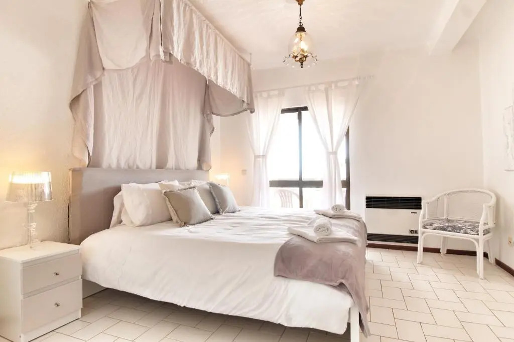 Rustic Beach House at the Cliff T3 | C218