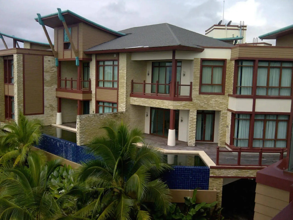 Amatapura Luxury Beachfront Resort