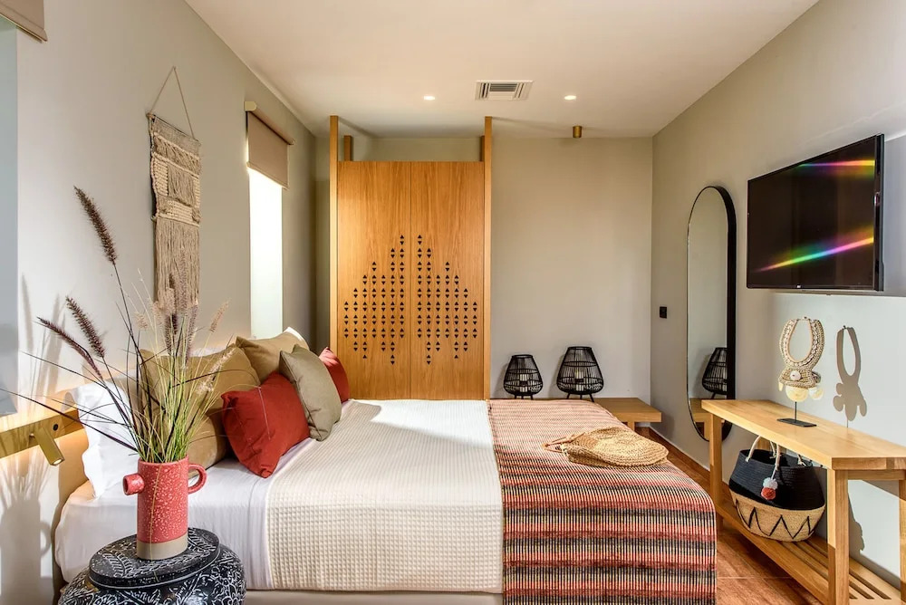 Caldera Theros Villas
