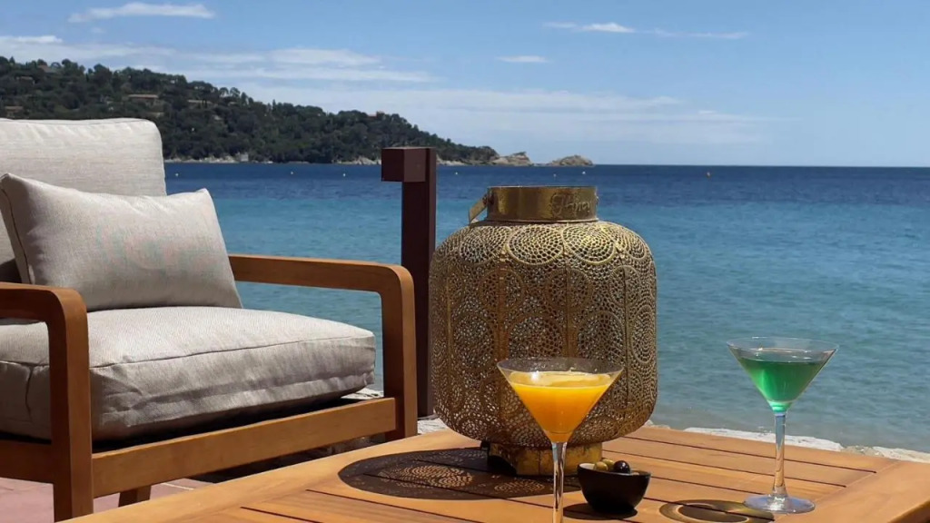 Surplage Hôtel Cavalière