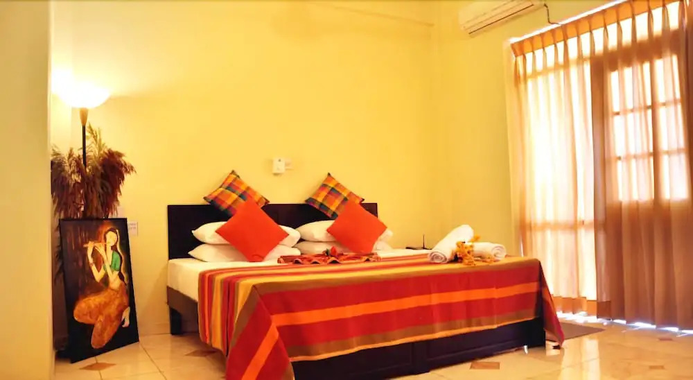 Nathaliya Transit Hotel