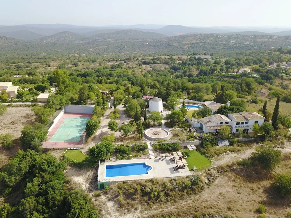 Molinum a Soulful Country House
