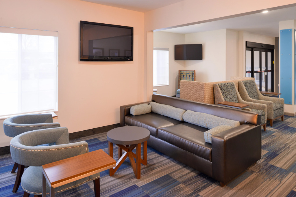 Holiday Inn Express Hotel & Suites Sioux Falls At Empire Mall by IHG
