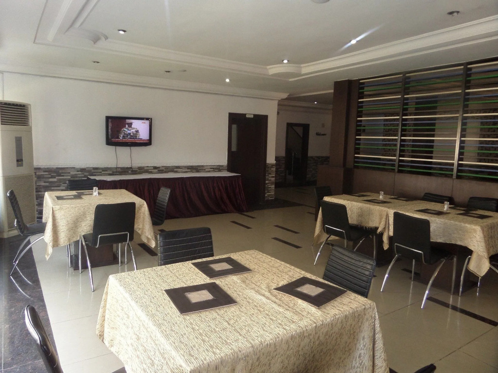 Savannah Suite Hotel Garden Gwarinpa