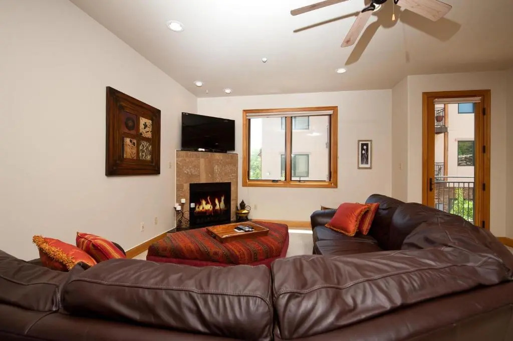 Crimson Cliffs Unit 55