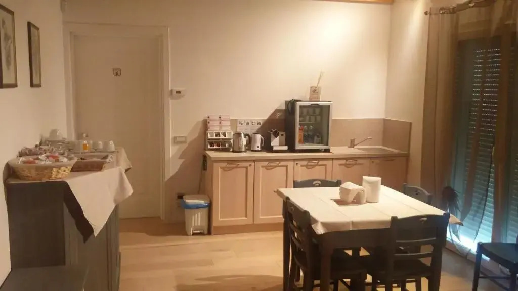 Elis Rooms