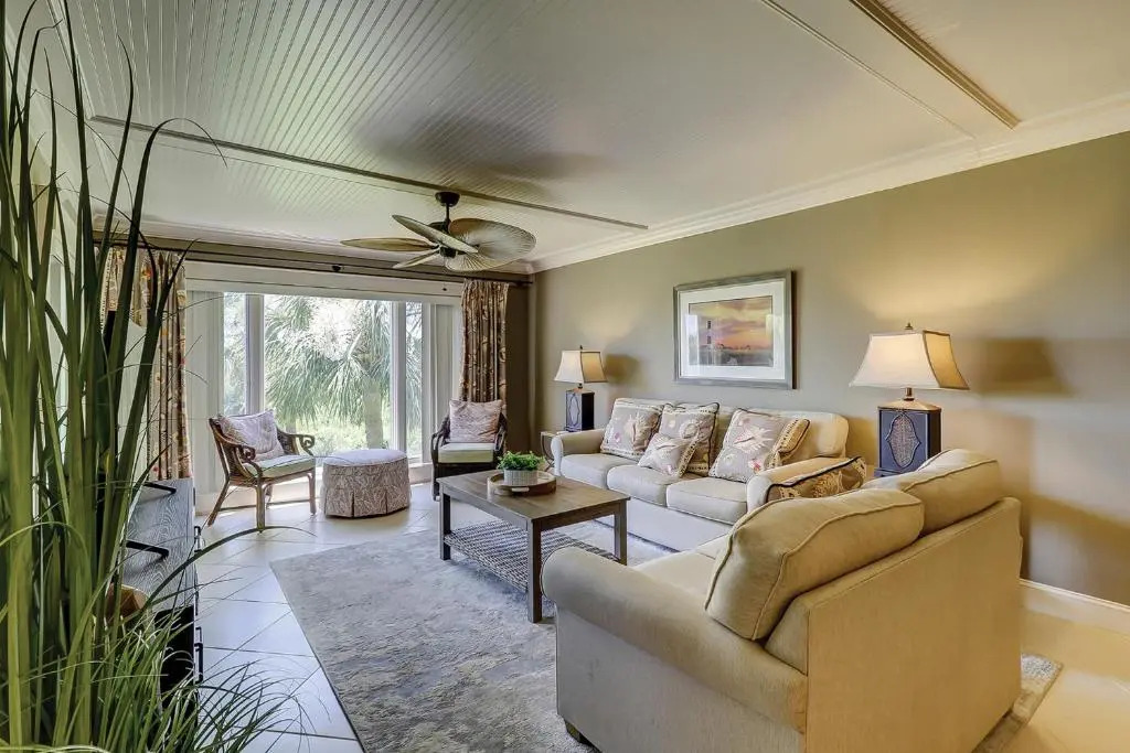 211 Shorewood 2 BR Oceanfront Condo